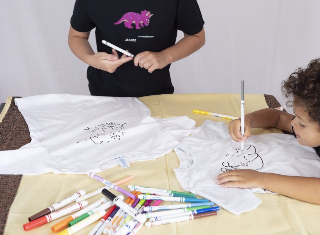  3 bonnes raisons d’offrir un t-shirt à colorier à un enfant de maternelle